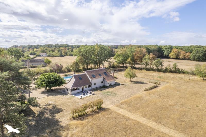 Vente Maison MORLAC - 6 pièces -164 m² - (18170)