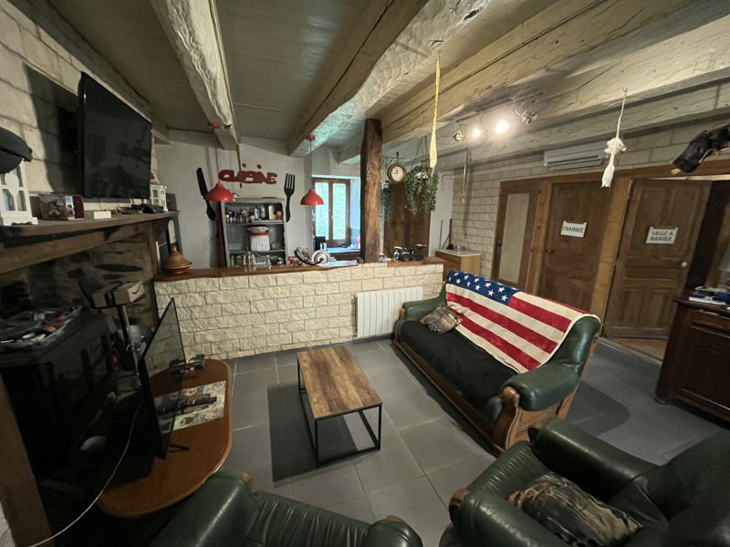 Vente Maison ST MESMIN - 5 pièces -98 m² - (24270)