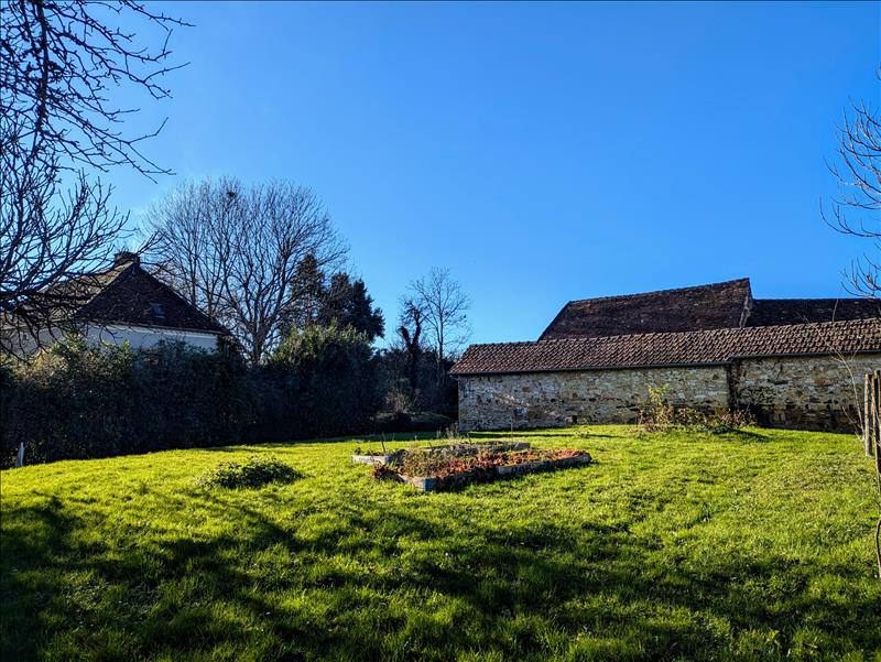 Vente Maison CLERMONT D EXCIDEUIL - 3 pièces -58 m² - (24160)