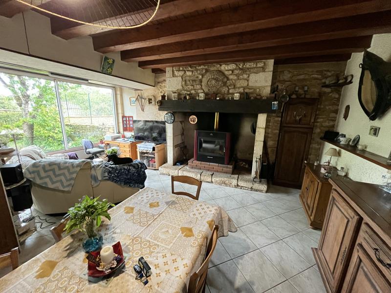 Vente Maison COULAURES - 6 pièces -108 m² - (24420)