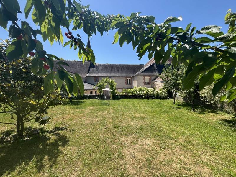 Vente Maison LANOUAILLE - 7 pièces -144 m² - (24270)