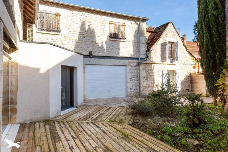 Vente Maison MAYAC - 6 pièces -181 m² - (24420)