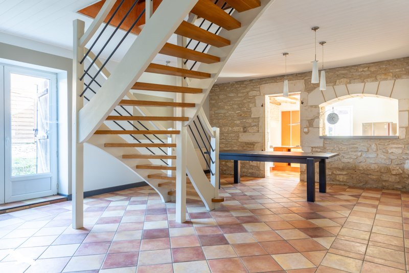 Vente Maison MAYAC - 6 pièces -181 m² - (24420)