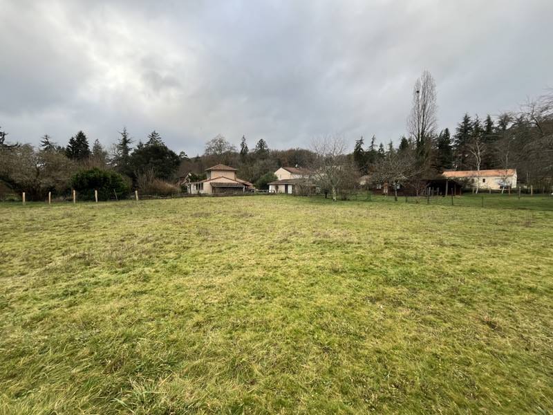 Vente Terrain SAVIGNAC LES EGLISES - -2180 m² - (24420)