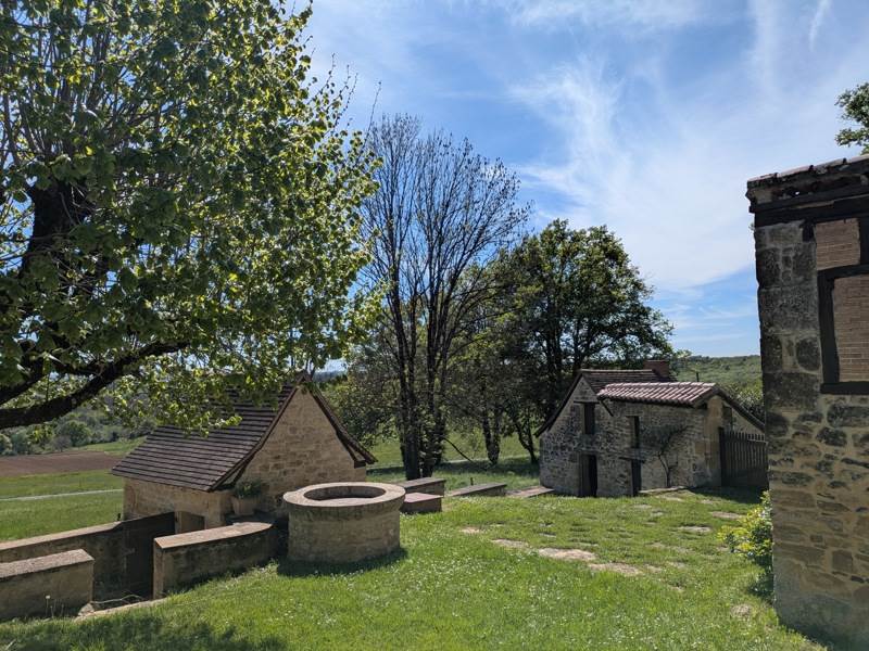 Vente Maison ST SULPICE D EXCIDEUIL - 10 pièces -288 m² - (24800)