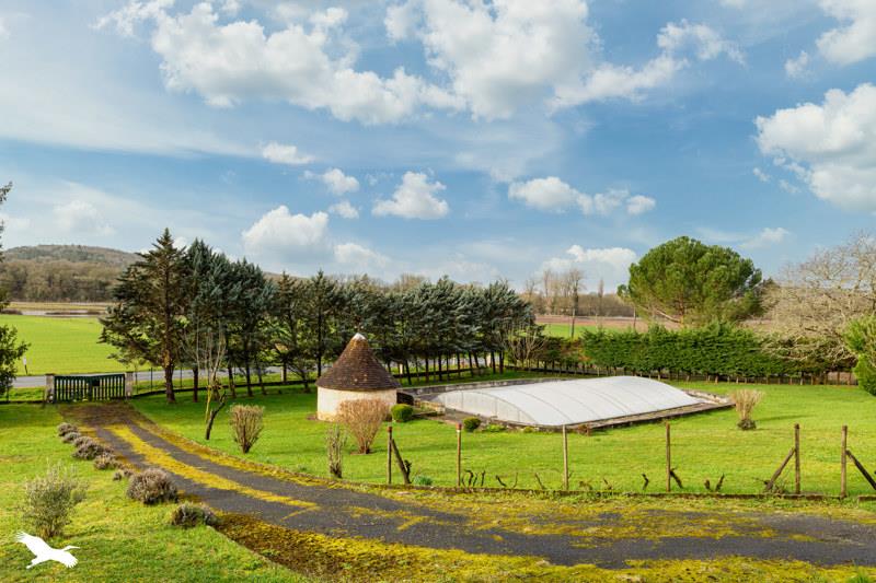 Vente Maison CUBJAC AUVEZERE VAL D ANS - 7 pièces -205 m² - (24640)
