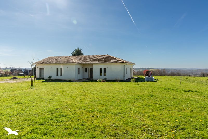 Vente Maison DUSSAC - 6 pièces -128 m² - (24270)