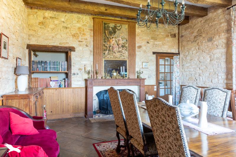 Vente Maison ST GERMAIN DES PRES - 12 pièces -310 m² - (24160)