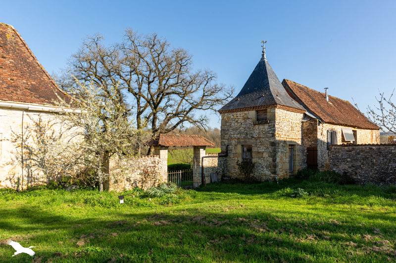 Vente Maison ST GERMAIN DES PRES - 12 pièces -310 m² - (24160)
