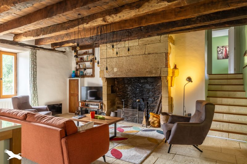 Vente Maison DUSSAC - 7 pièces -253 m² - (24270)