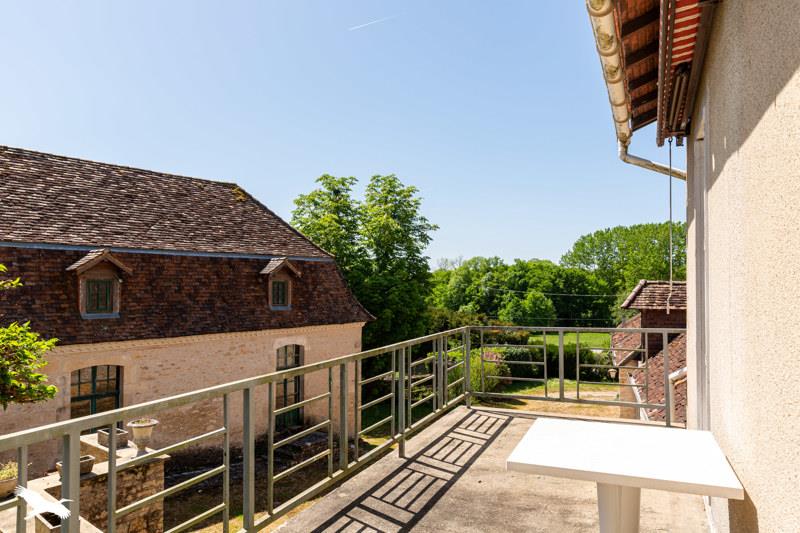 Vente Maison CUBJAC AUVEZERE VAL D ANS - 7 pièces -144 m² - (24640)