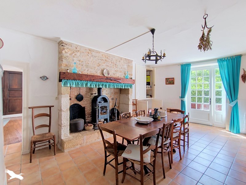 Vente Maison Saint-Germain-des-Prés - 5 pièces -111 m² - (24160)