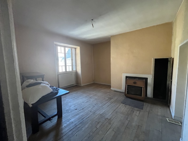 Vente Maison CHERVEIX CUBAS - 6 pièces -145 m² - (24390)