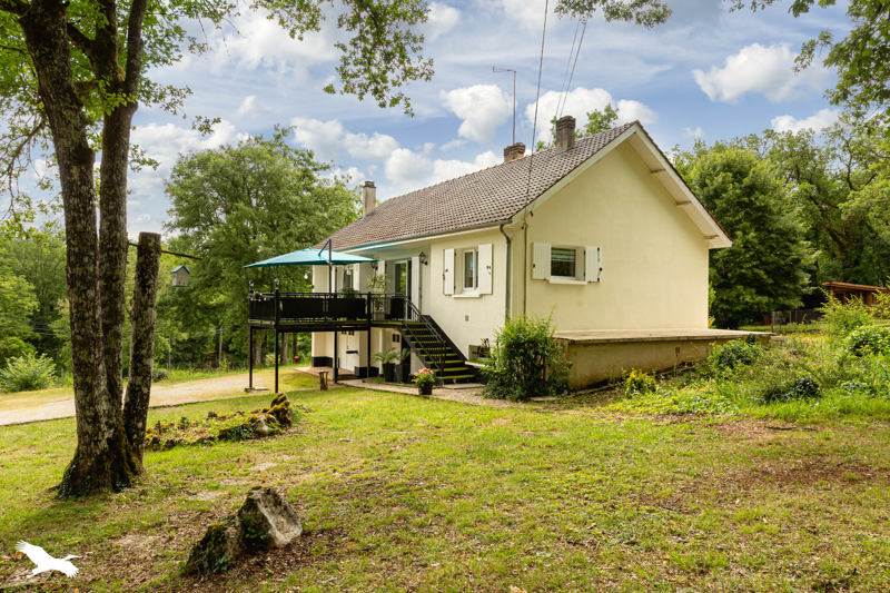 Vente Maison CUBJAC AUVEZERE VAL D ANS 24640 5 pièces - 99 m²