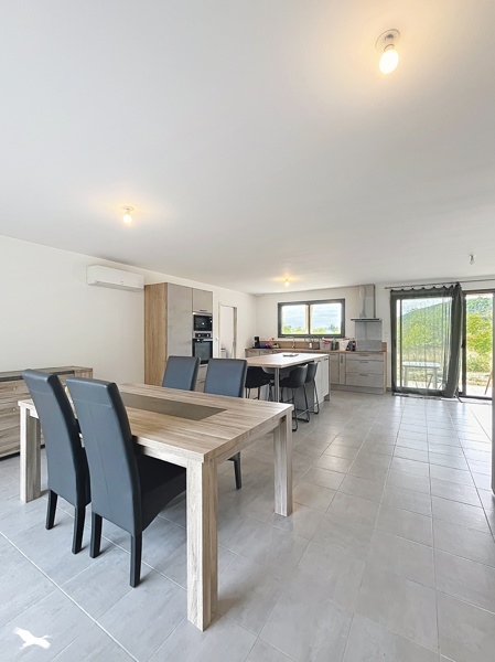 Vente Maison CUBJAC AUVEZERE VAL D ANS - 6 pièces -101 m² - (24640)