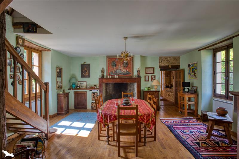 Vente Maison LE BUGUE - 10 pièces -208 m² - (24260)
