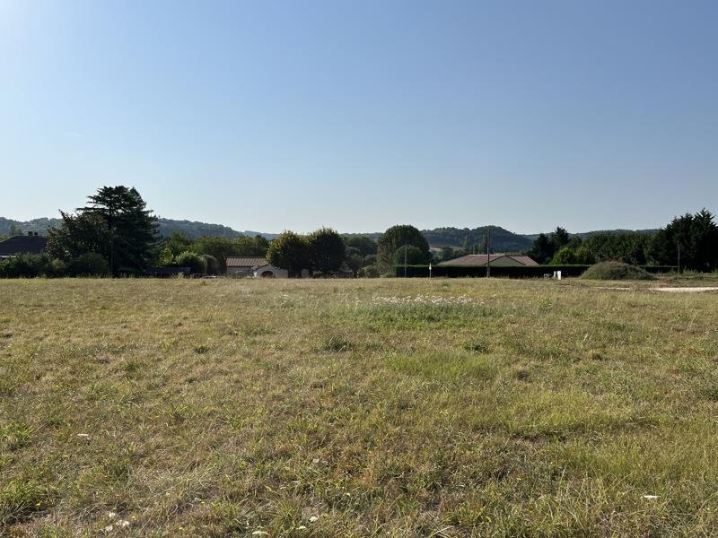 Terrain à vendre · à Limeuil · 45 310 €