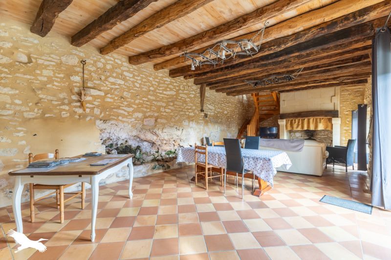 Vente Maison LES EYZIES - 3 pièces -101 m² - (24620)