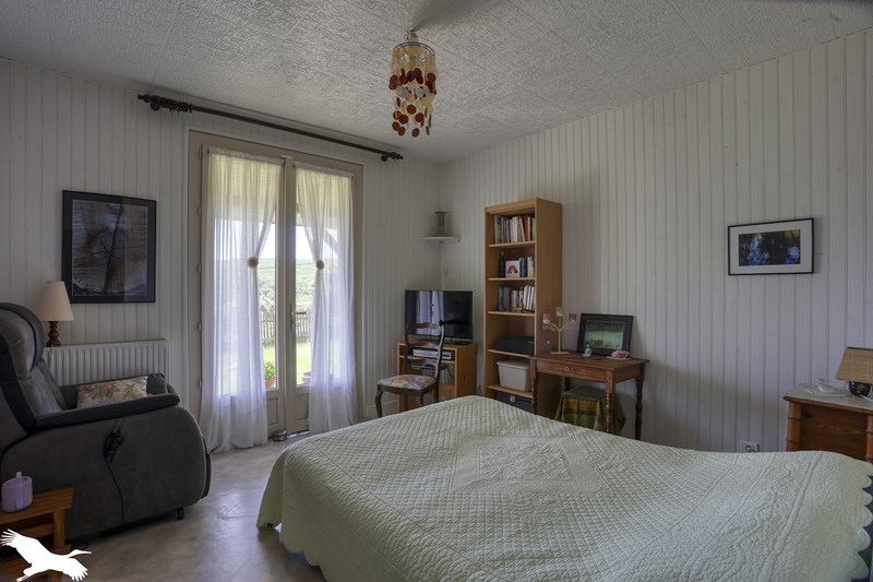Vente Maison ST CYPRIEN - 9 pièces -165 m² - (24220)