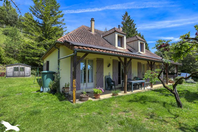 Vente Maison ST CYPRIEN - 9 pièces -165 m² - (24220)