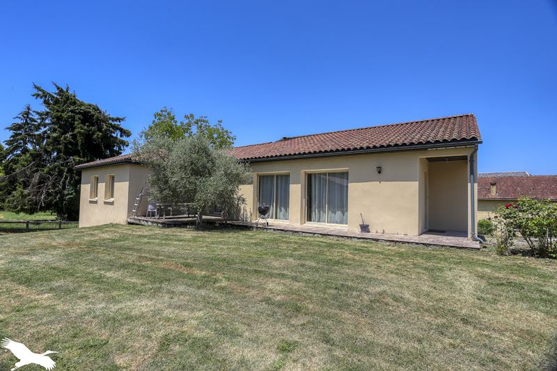 Vente Maison LE BUISSON DE CADOUIN - 6 pièces -170 m² - (24480)