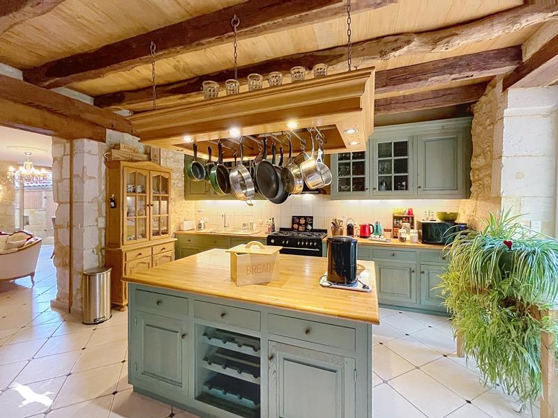 Vente Maison Saint-Cyprien - 7 pièces -225 m² - (24220)