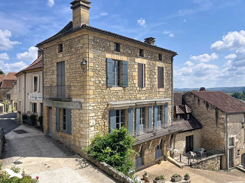 Vente Maison ST CYPRIEN 24220 7 pièces - 225 m²