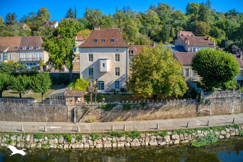 Maison 7 pièces 225 m² · au Bugue · 225 m² · 335 000 €