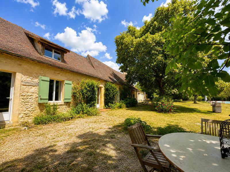 Vente Maison LALINDE - 7 pièces -213 m² - (24150)
