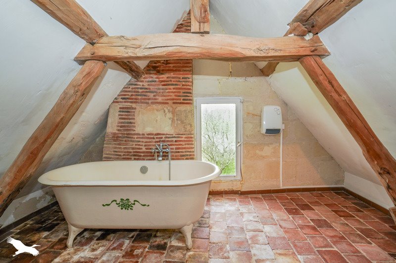 Vente Maison BERTHENAY - 7 pièces -250 m² - (37510)