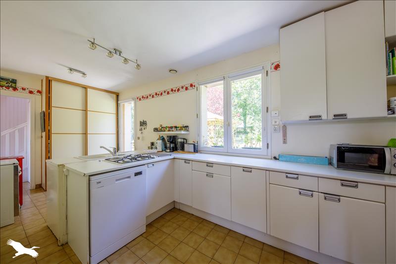 Vente Maison CHASSIGNOLLES - 6 pièces -138 m² - (36400)