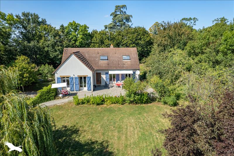 Vente Maison CHASSIGNOLLES - 6 pièces -138 m² - (36400)