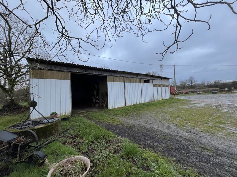 Vente Maison LA BERTHENOUX - 7 pièces -120 m² - (36400)