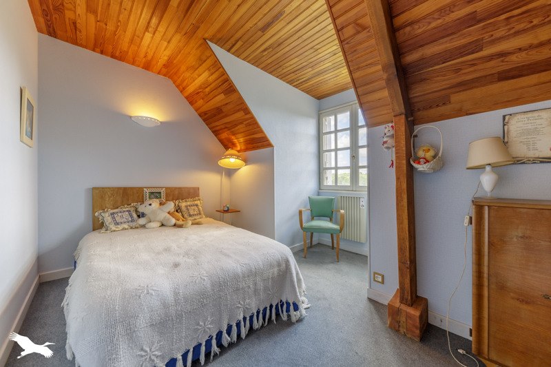 Vente Maison LA CHATRE - 7 pièces -162 m² - (36400)