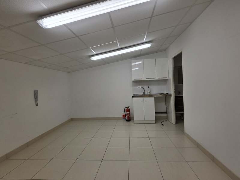 Vente Local commercial La Châtre - -  250 m² - (36400)