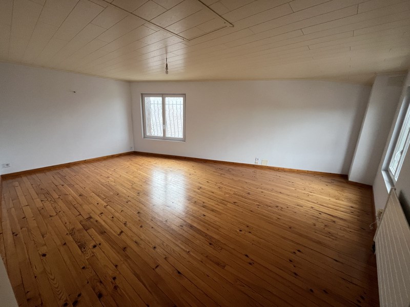 Vente Maison LA CHATRE - 4 pièces -111 m² - (36400)