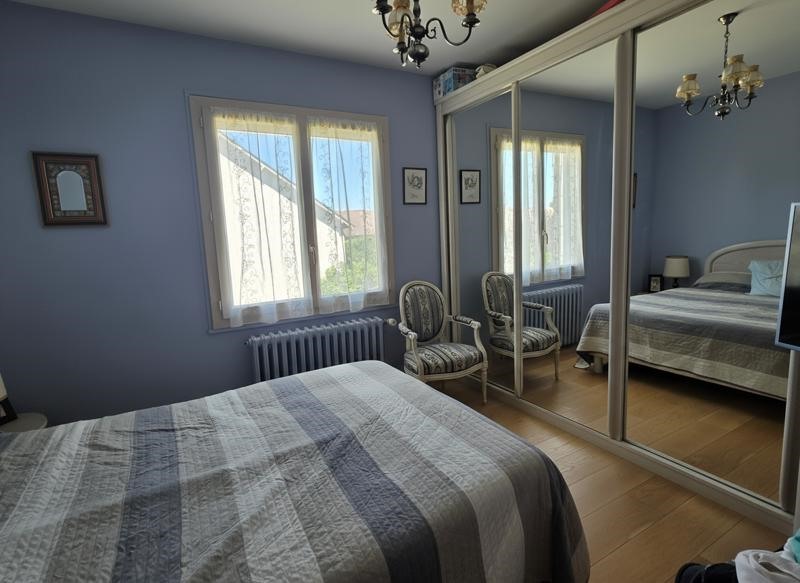 Vente Maison LA CHATRE - 9 pièces -158 m² - (36400)