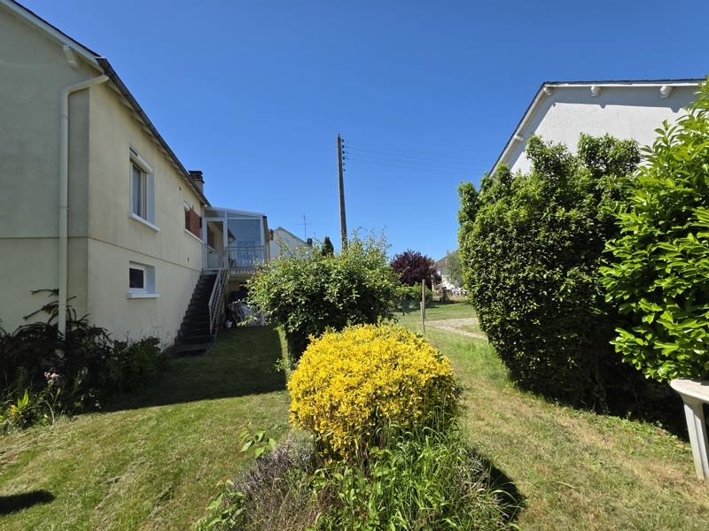 Vente Maison LA CHATRE - 9 pièces -158 m² - (36400)