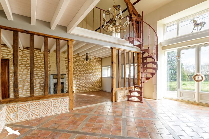 Vente Maison BRIANTES - 8 pièces -250 m² - (36400)