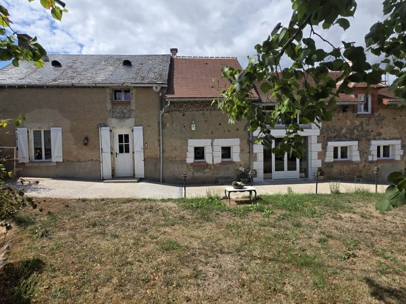 Vente Maison BRIANTES - 8 pièces -250 m² - (36400)