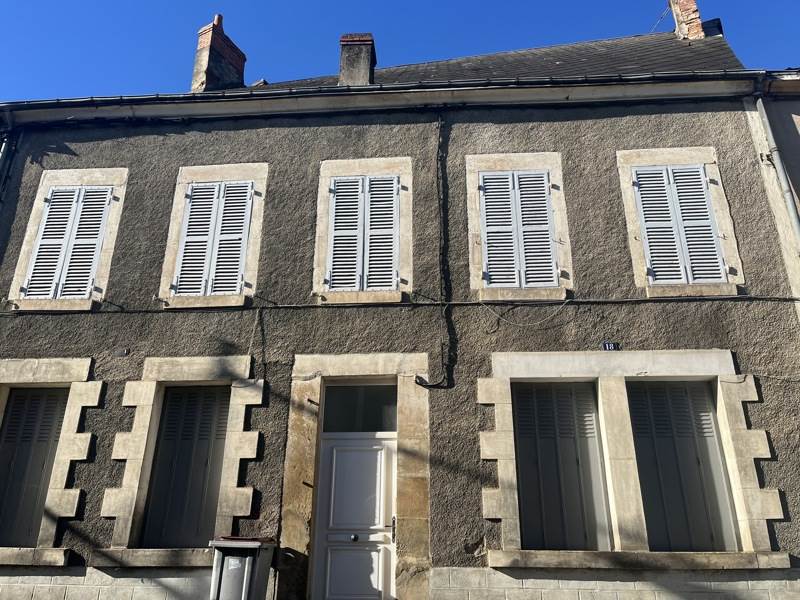 Immeuble 2 pièces 186 m² · à La Châtre · 186 m² · 199 000 €
