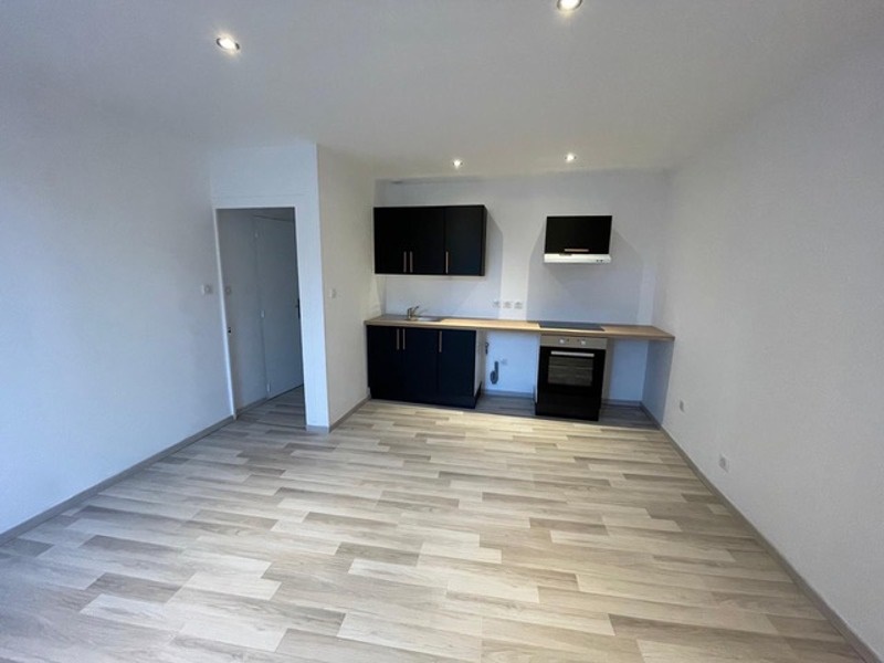 Vente Immeuble La Châtre - -  186 m² - (36400)