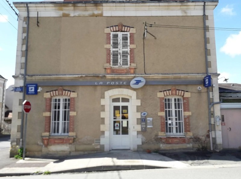 Vente Immeuble Neuvy-Saint-Sépulchre - -  240 m² - (36230)