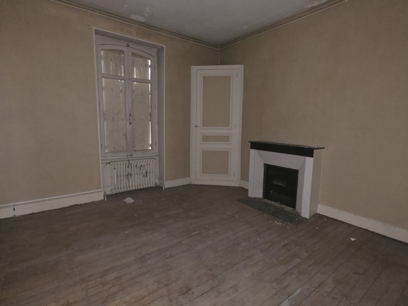 Vente Immeuble Neuvy-Saint-Sépulchre - -  240 m² - (36230)