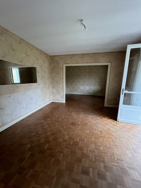 Vente Maison Châteaumeillant - 4 pièces -120 m² - (18370)
