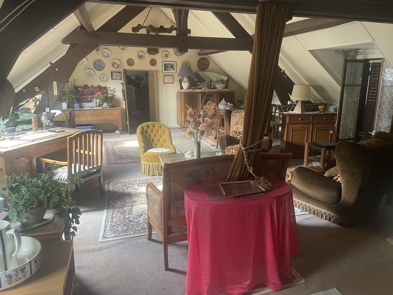 Vente Maison CHATEAUMEILLANT - 8 pièces -183 m² - (18370)