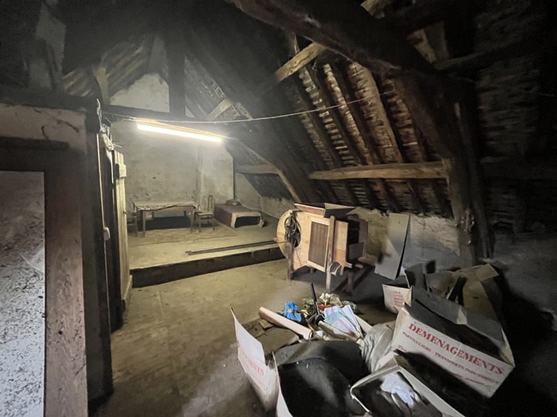 Vente Maison ST DENIS DE JOUHET - 7 pièces -116 m² - (36230)