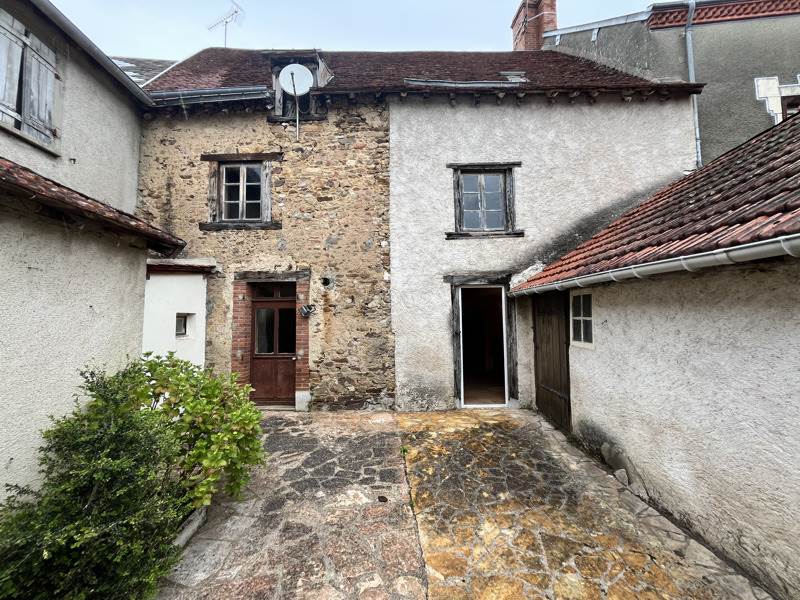 Vente Maison ST DENIS DE JOUHET - 7 pièces -116 m² - (36230)