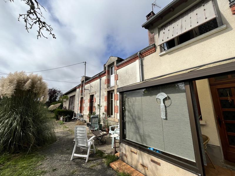 Vente Maison ST DENIS DE JOUHET 36230 7 pièces - 138 m²