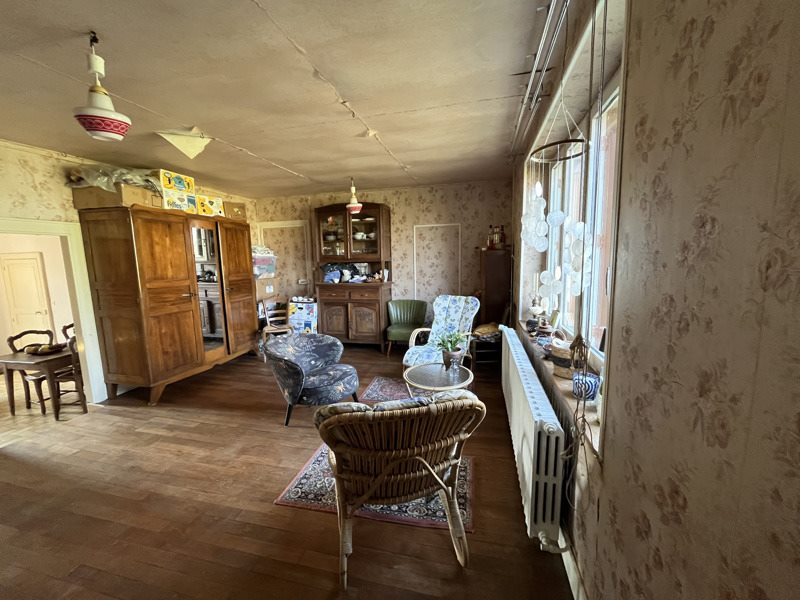 Vente Maison ST DENIS DE JOUHET - 7 pièces -138 m² - (36230)